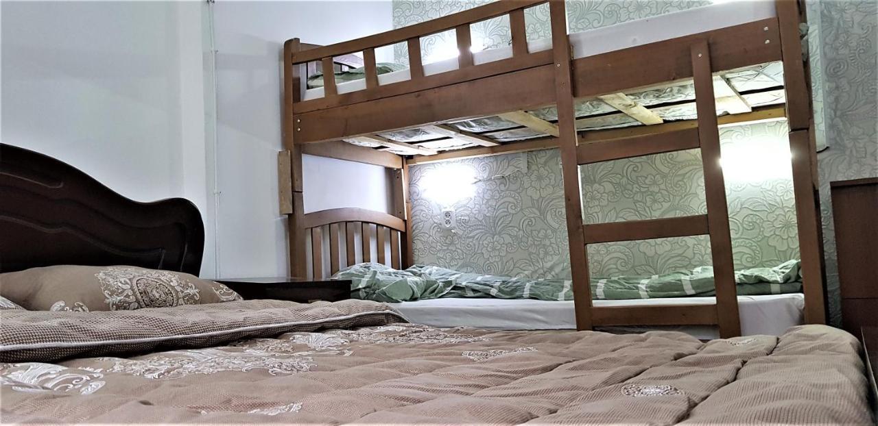 Backpackers Hostel Tbilissi Extérieur photo