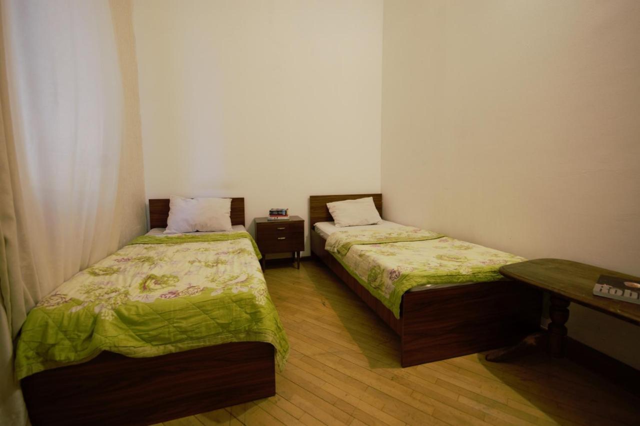 Backpackers Hostel Tbilissi Extérieur photo